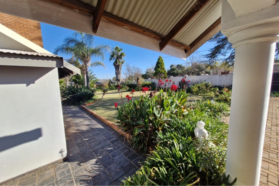 3 Bedroom Property for Sale in Wilkoppies North West